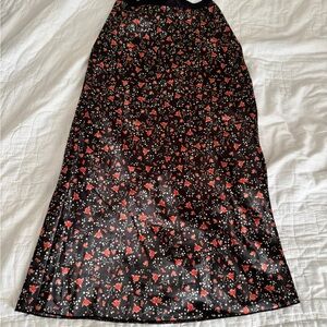 Floral Black and Red Women's Skirt Size XS